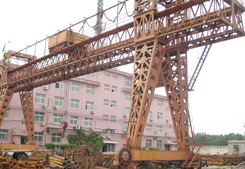 門(mén)式起重機(jī)